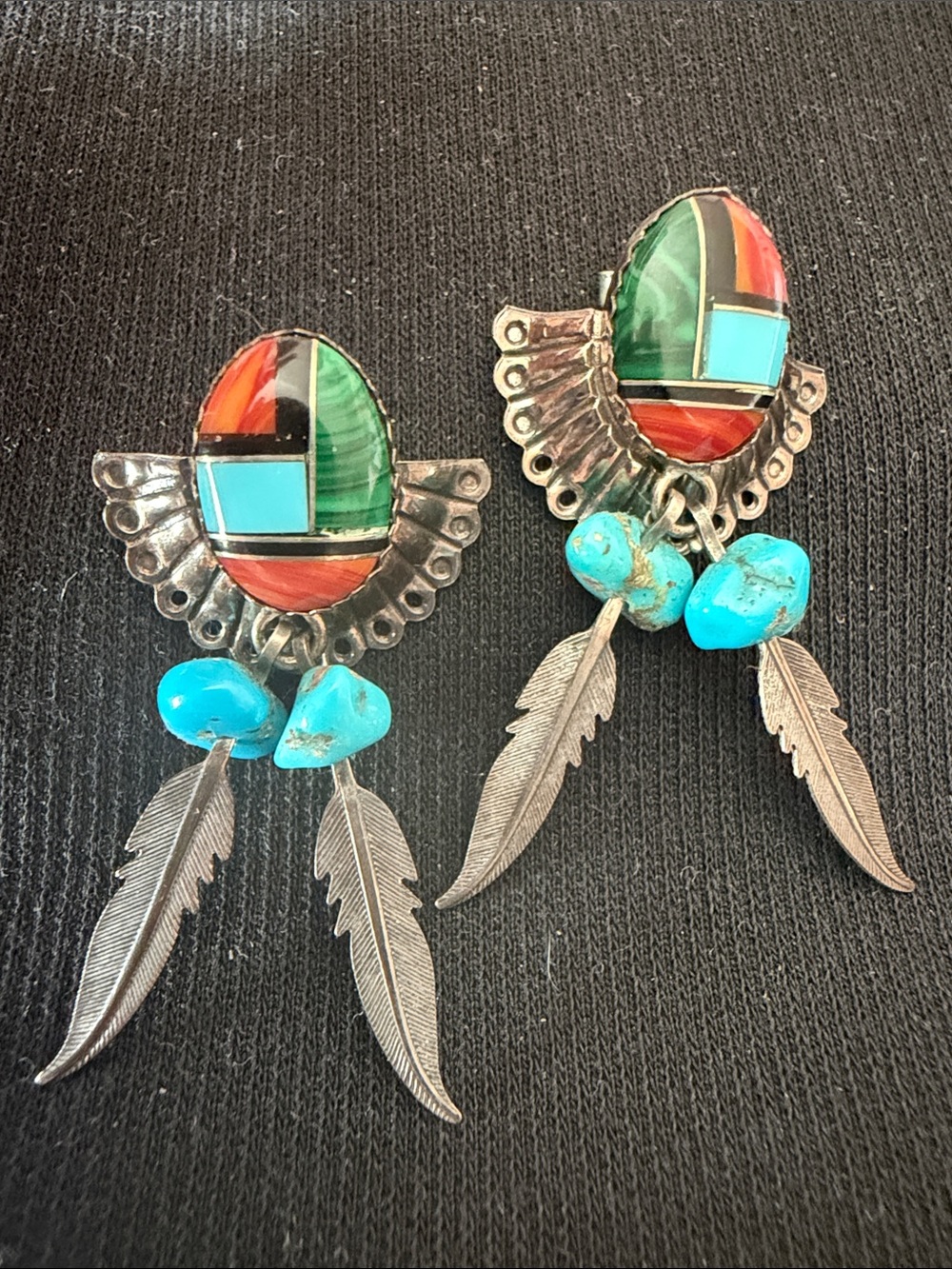 Vintage 925 sterling silver Southwestern Navajo turquoise earrings